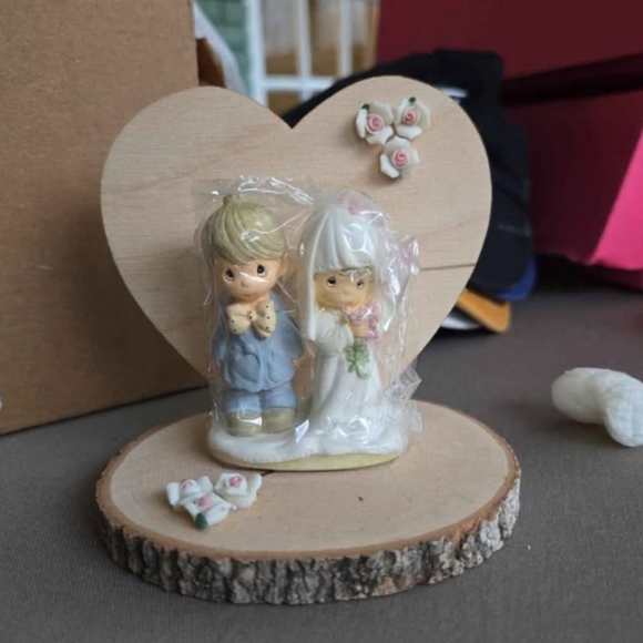 Precious moments Cake Topper - Picture 1 of 1